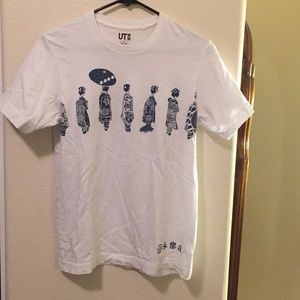 Uniqlo shirt